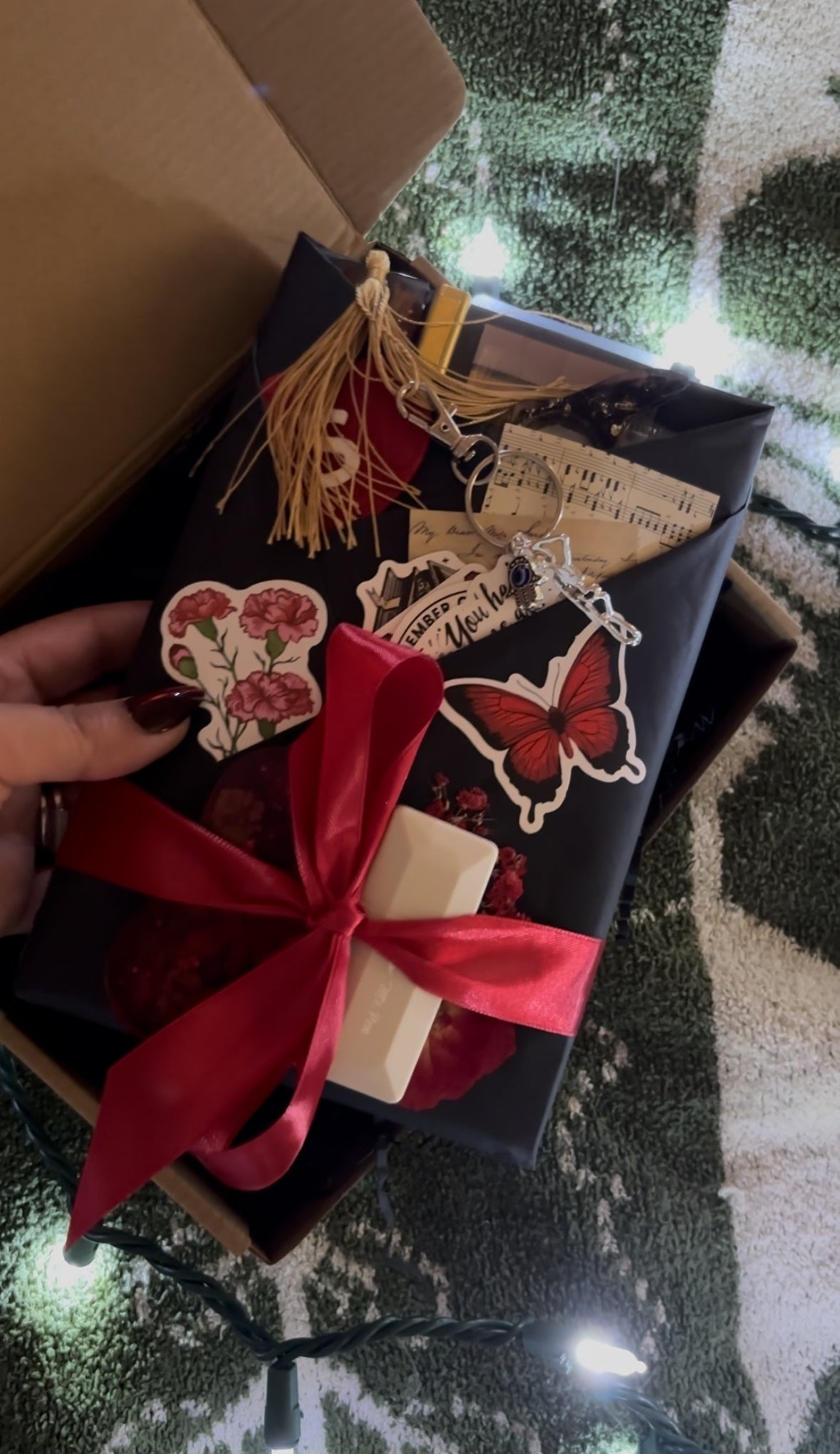 Themed Blind Date With A Book Off my Shelf box - I check to make sure you never read it 💕