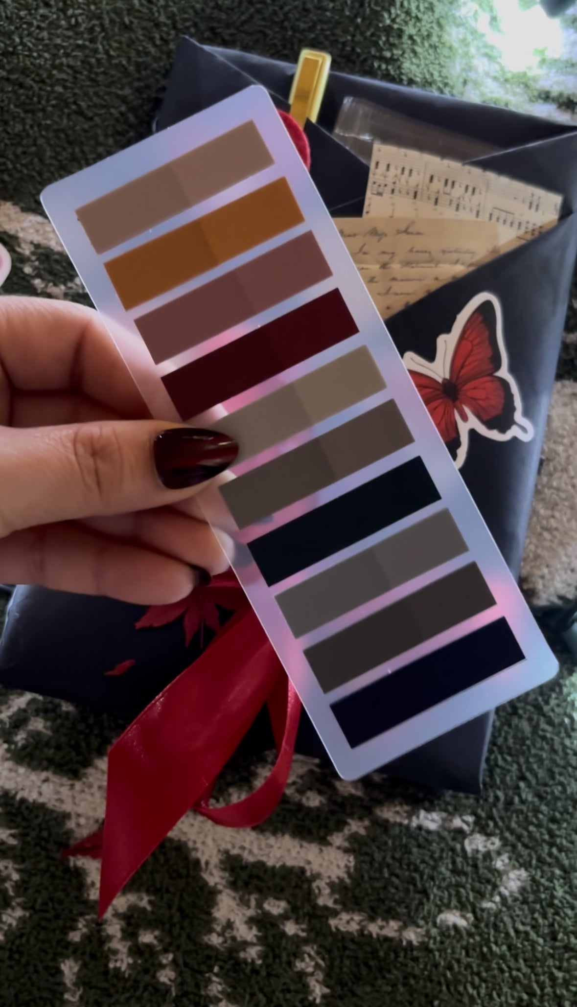 Themed Blind Date With A Book Off my Shelf box - I check to make sure you never read it 💕