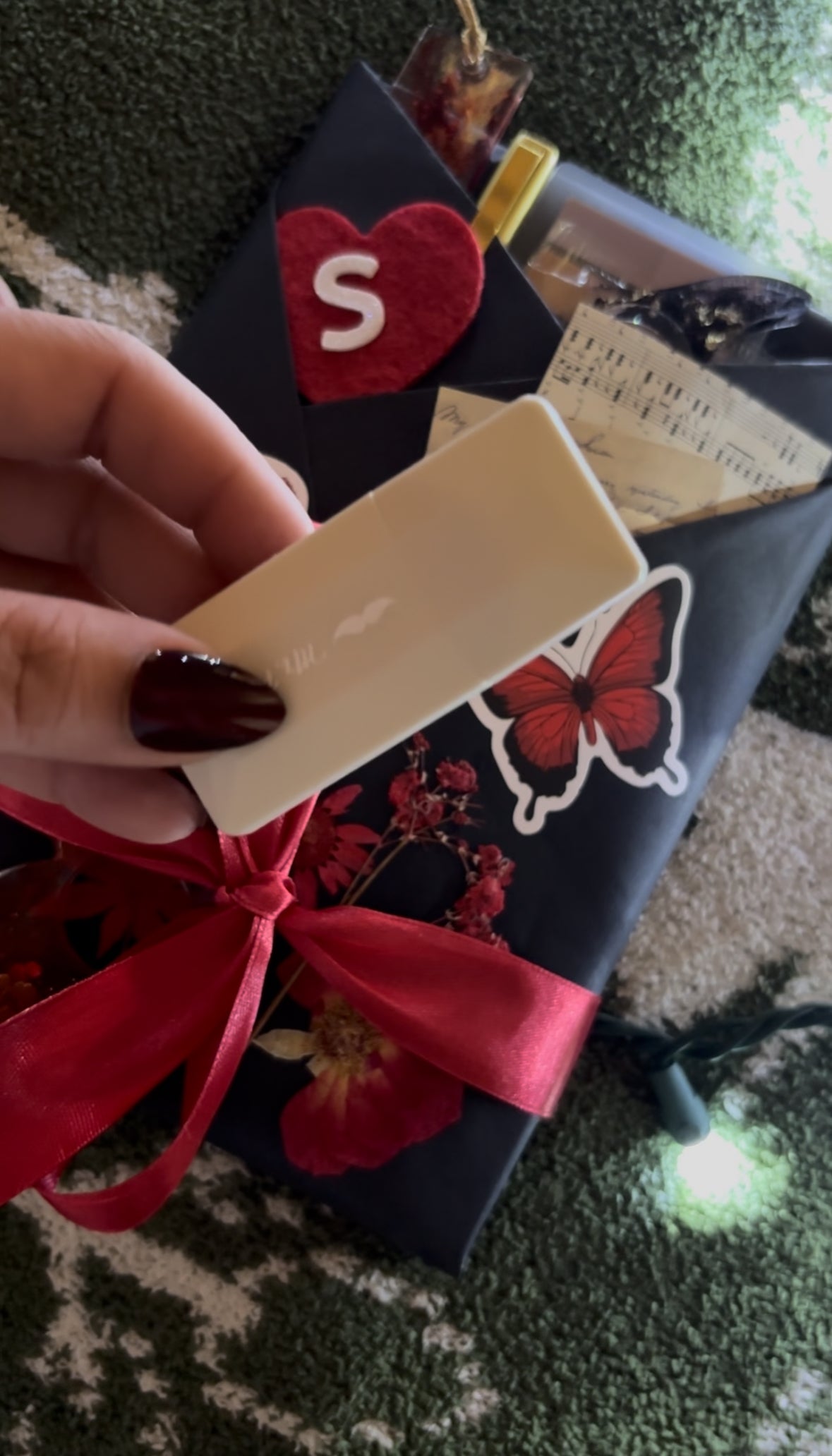 Themed Blind Date With A Book Off my Shelf box - I check to make sure you never read it 💕